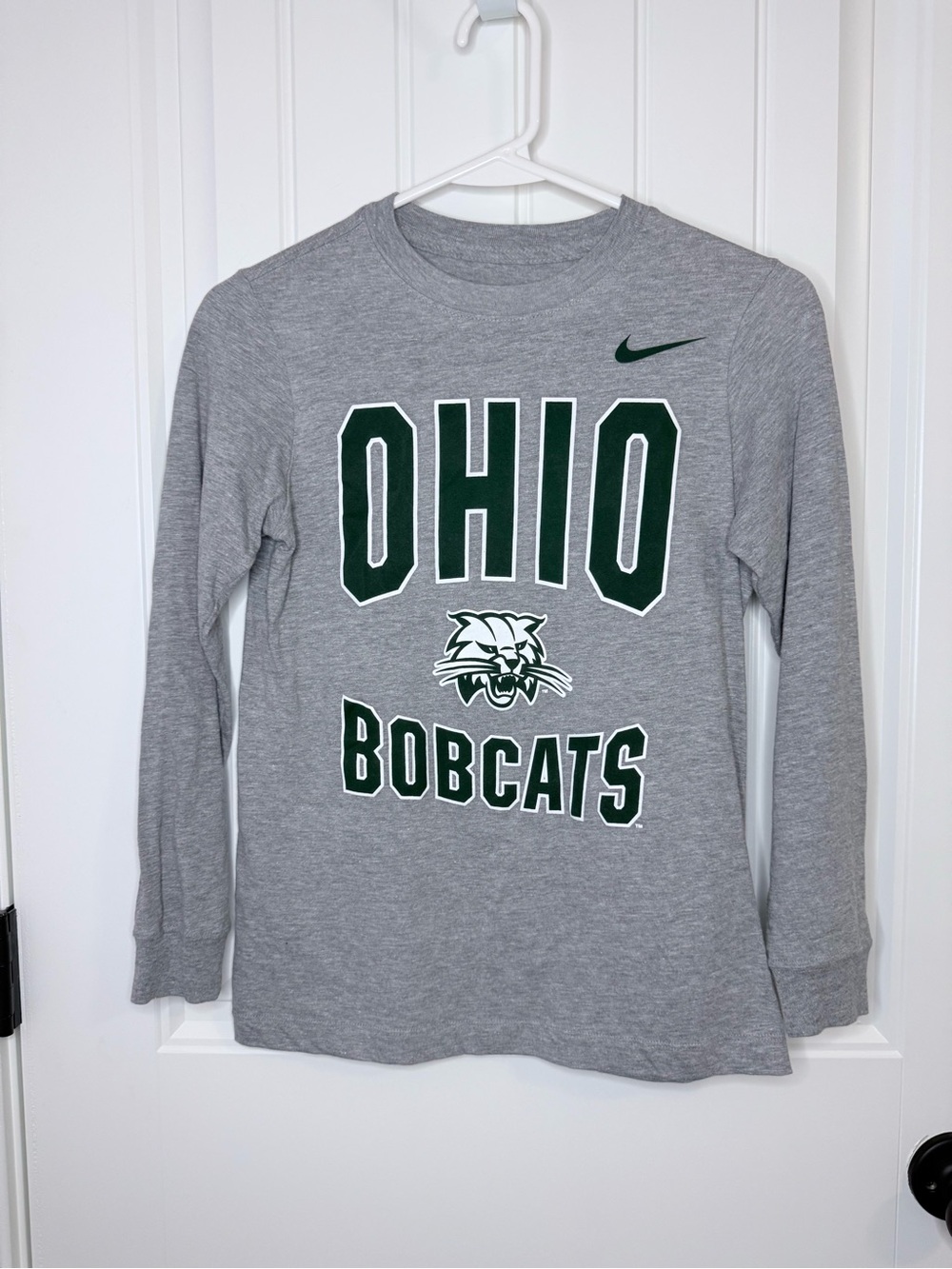 Nike Gray & Green Ohio University Bobcats Long Sleeve Tee - Kids - Picture 1 of 4